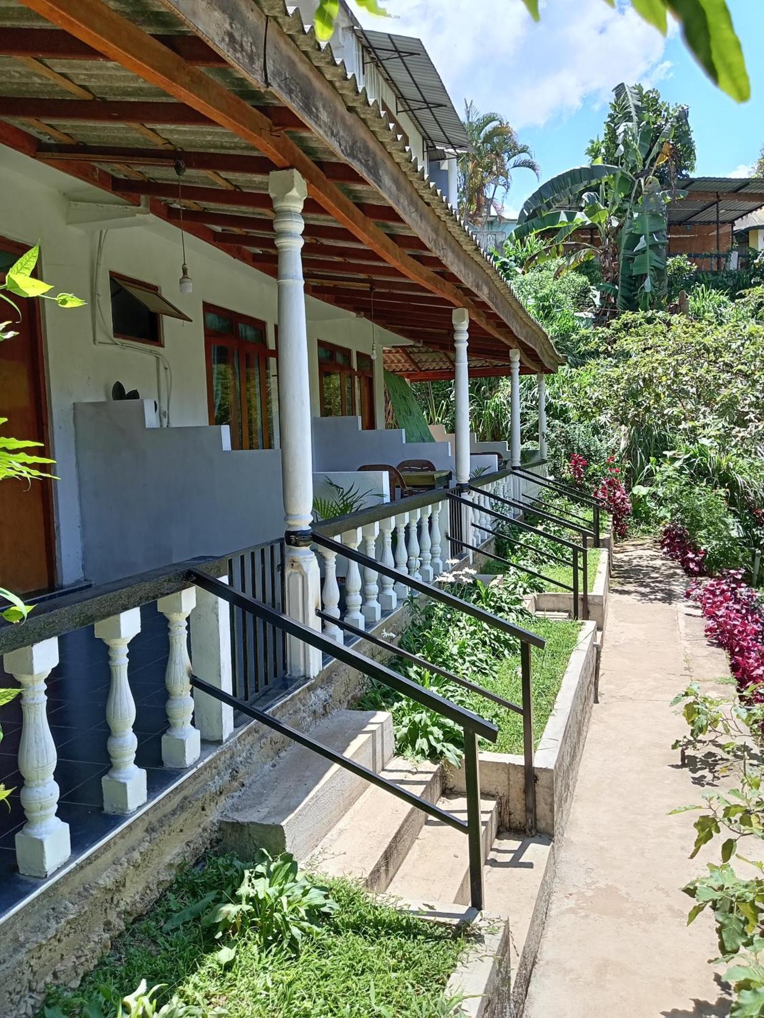 Soorya Inn Ella Exterior photo